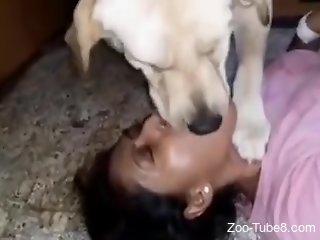 Housewife is kissing with her dog before having zoo sex